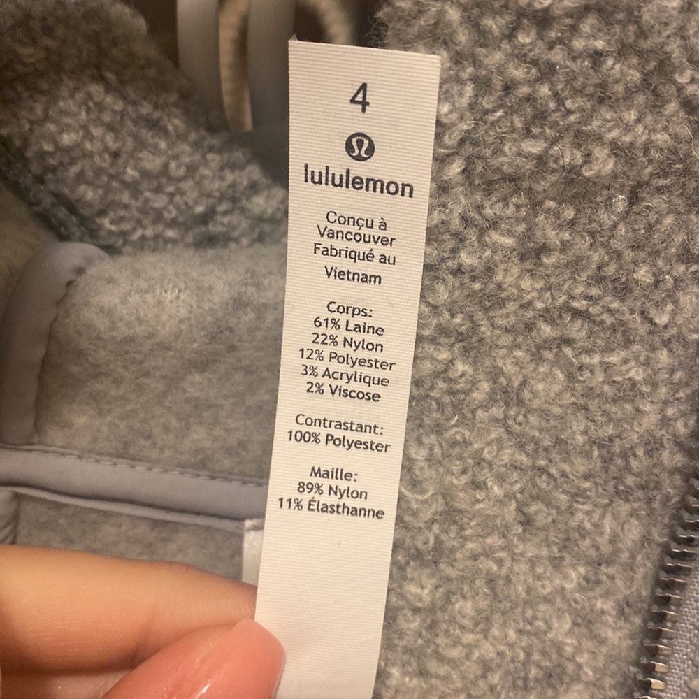 Lululemon jacket - Picture 3 of 3